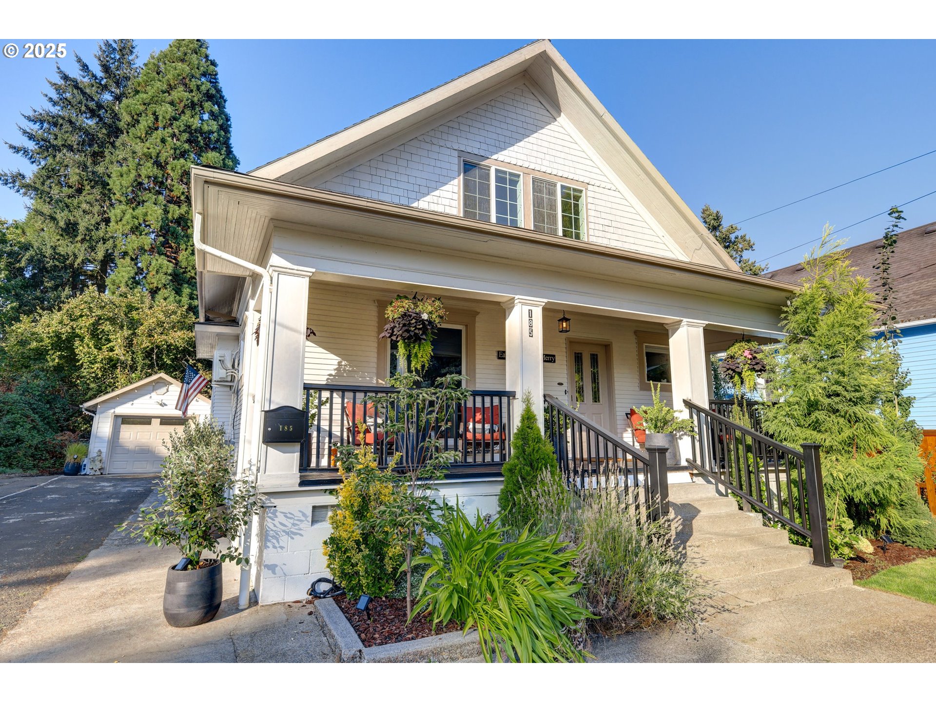 185 LINCOLN ST, Woodburn, OR 97071