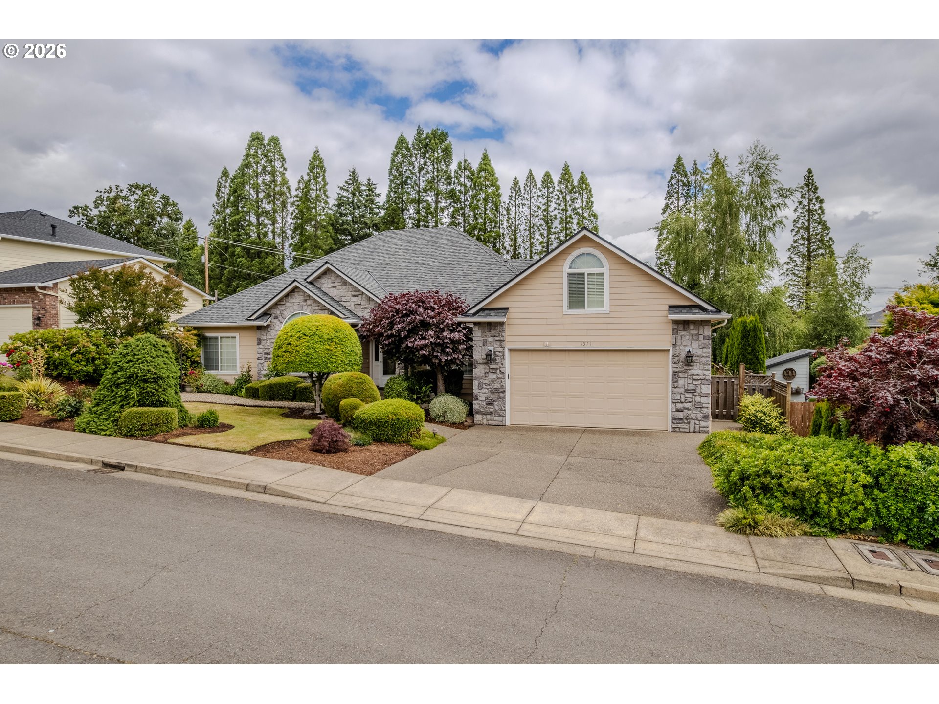 1371 RANIER LOOP, Salem, OR 97304