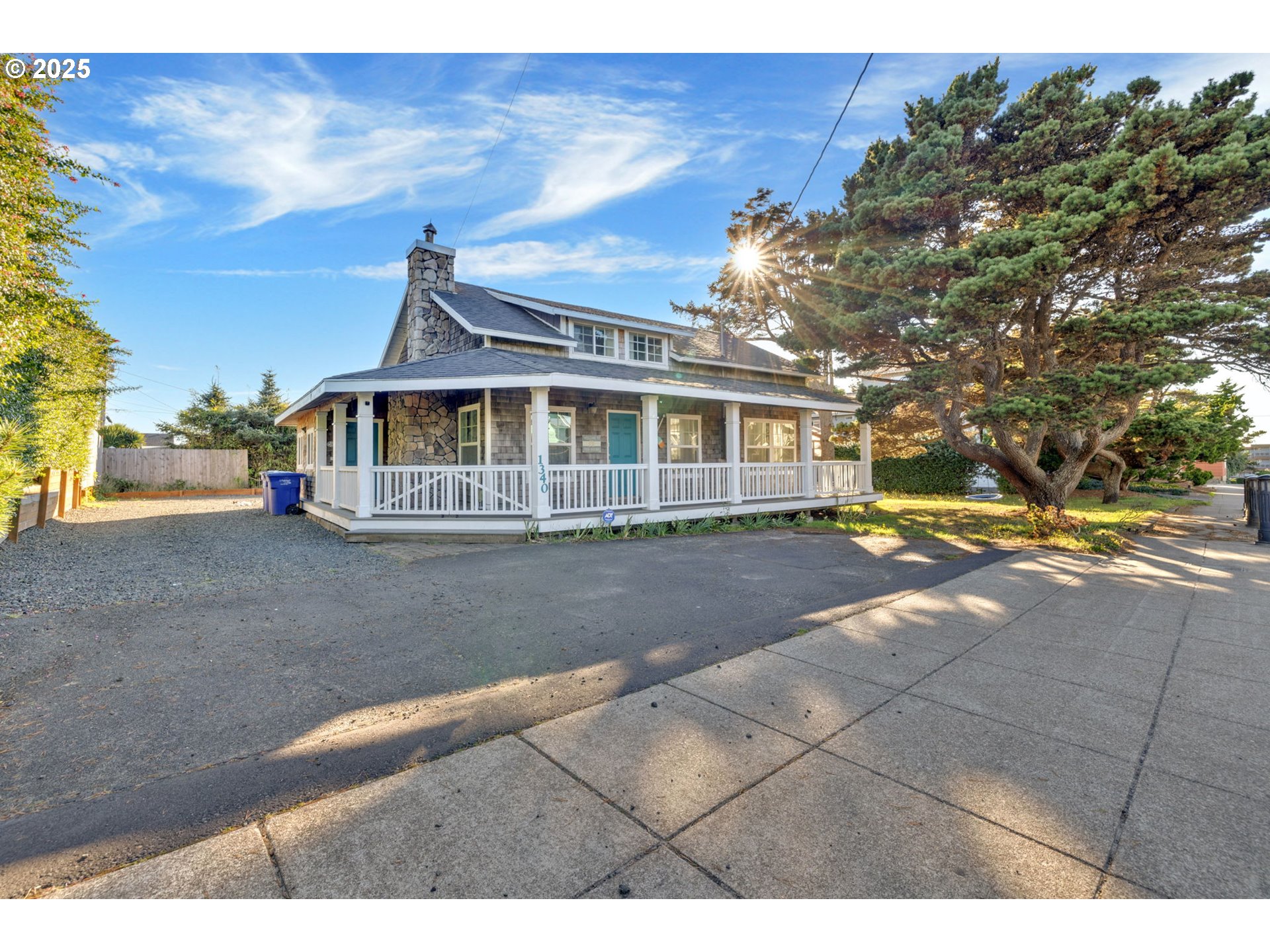 1340 15TH ST, LincolnCity, OR 97367