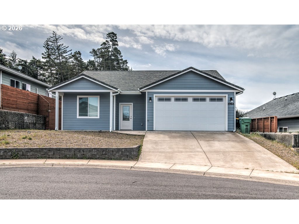 1966 34TH ST, Florence, OR 97439