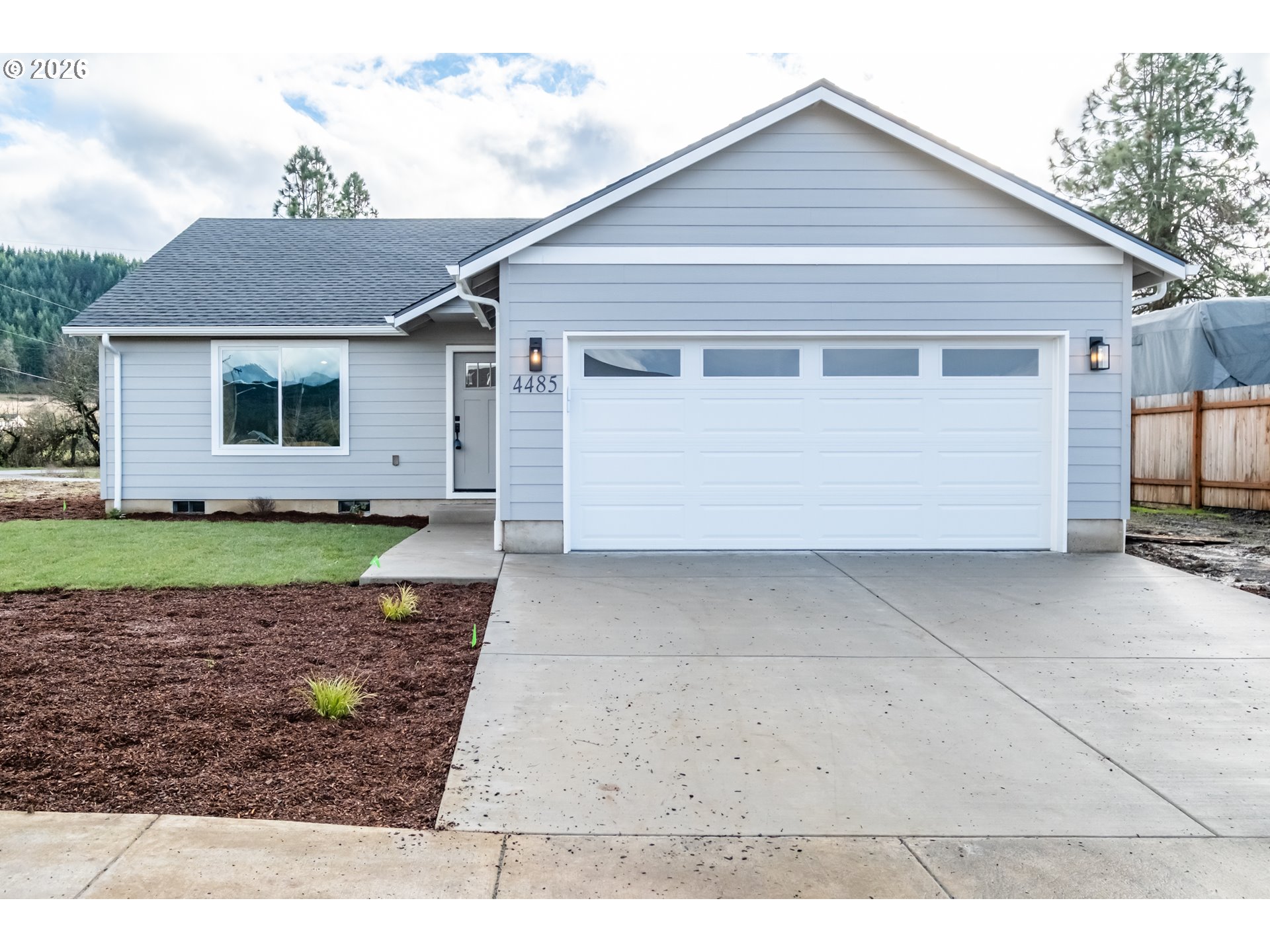 4435 KNOTTY PINE CT, SweetHome, OR 97386