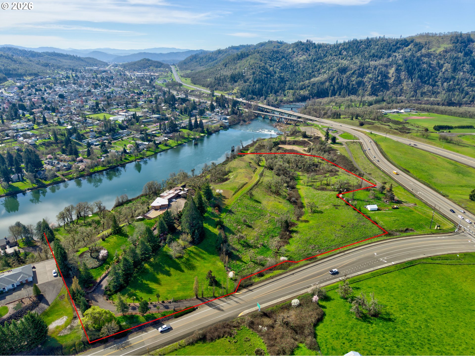 141 UMPQUA COLLEGE RD, Roseburg, OR 97470