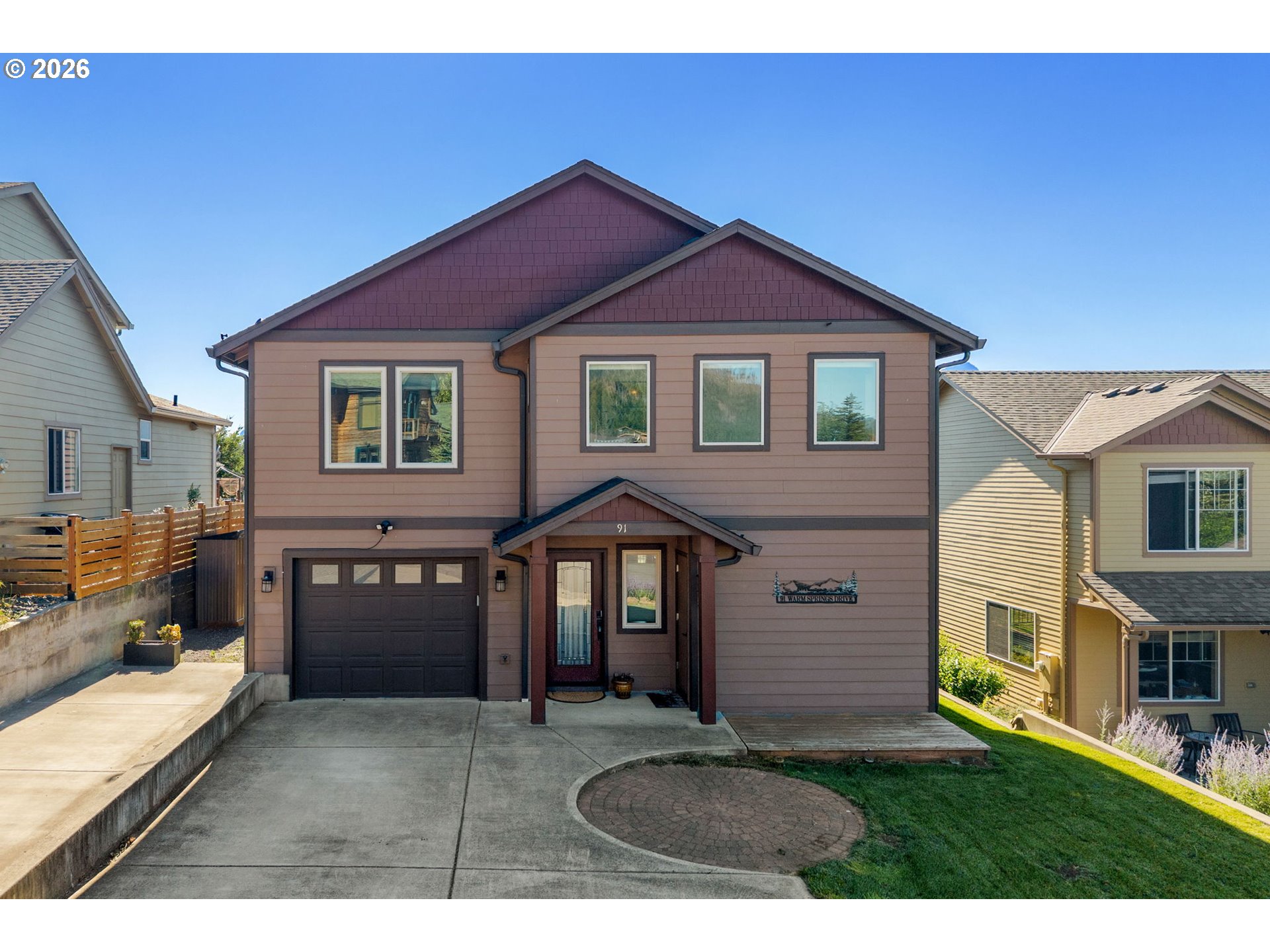91 WARM SPRINGS DR, CascadeLocks, OR 97014