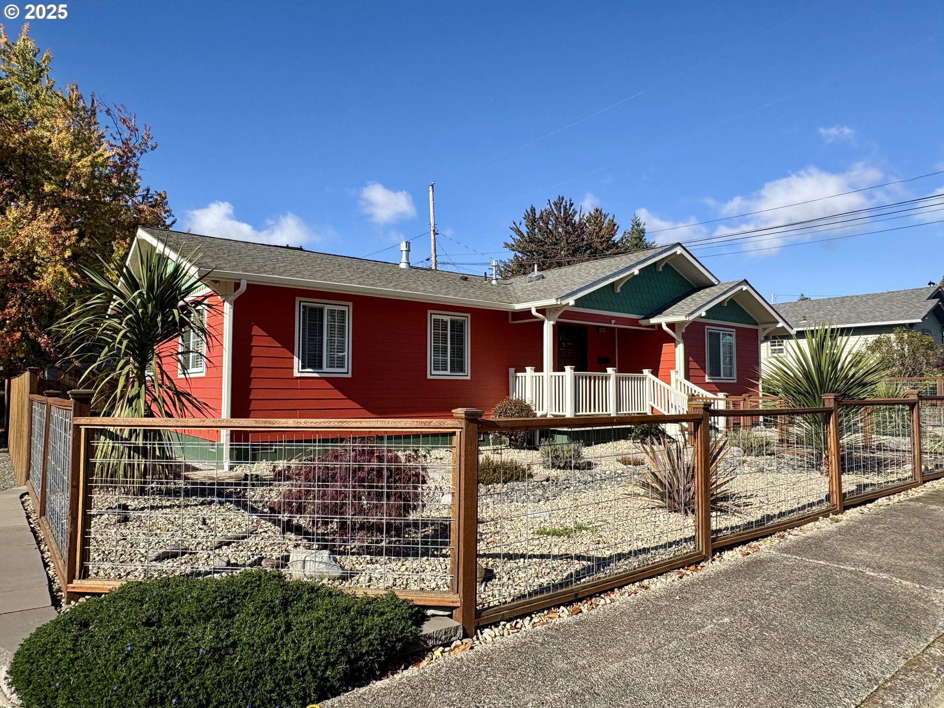 869 COLLIER ST, Coquille, OR 97423