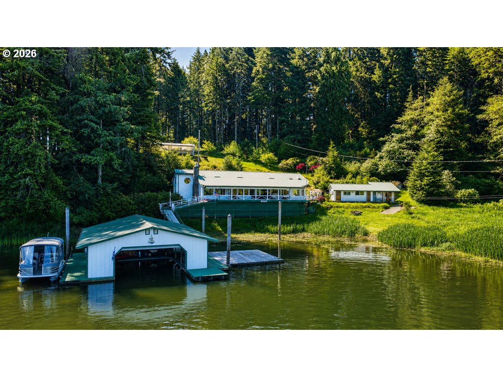 3062 TENMILE LK, Lakeside, OR 97449