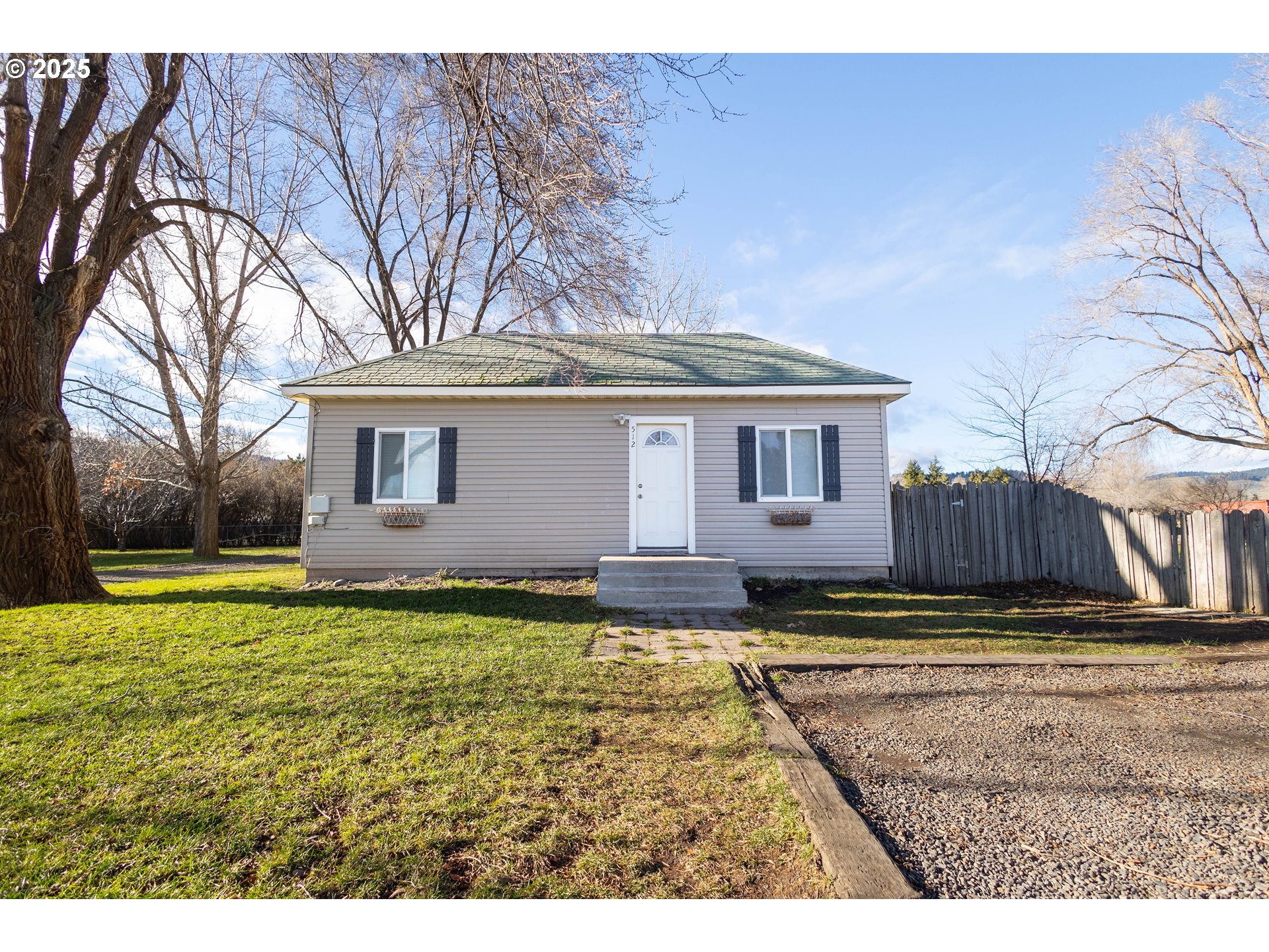 512 20TH ST, LaGrande, OR 97850