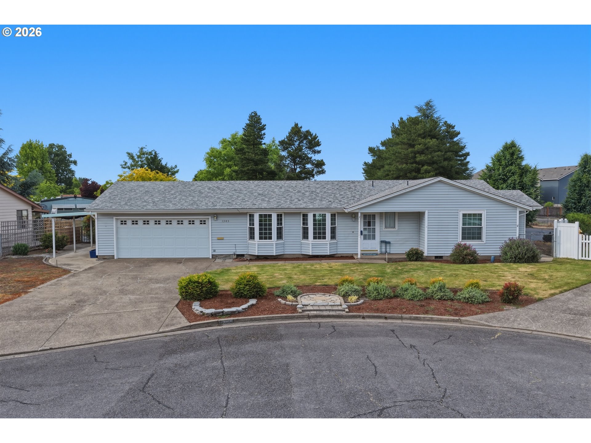 1305 MULBERRY DR, Woodburn, OR 97071