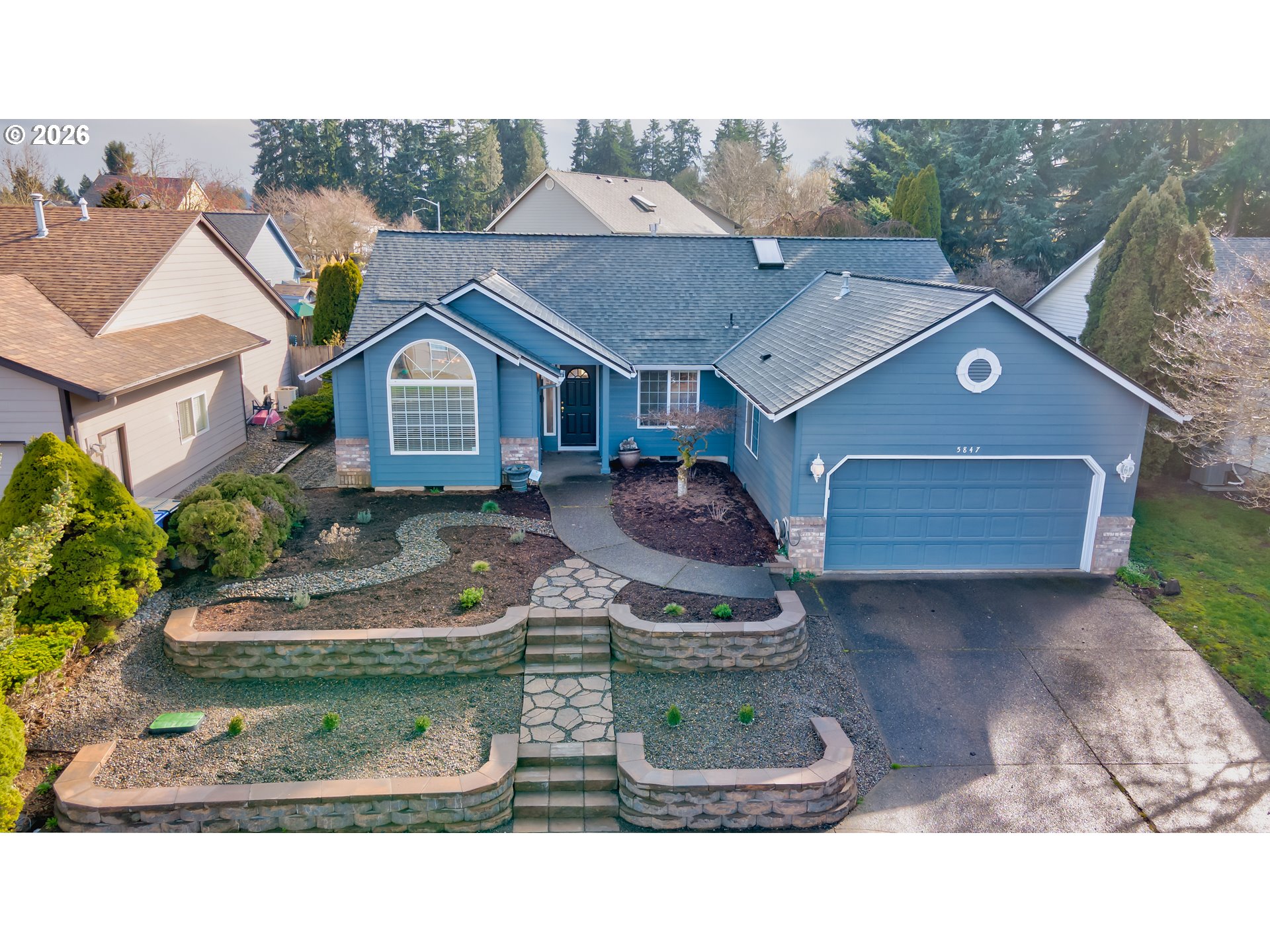 5847 COBALT LOOP, Salem, OR 97306