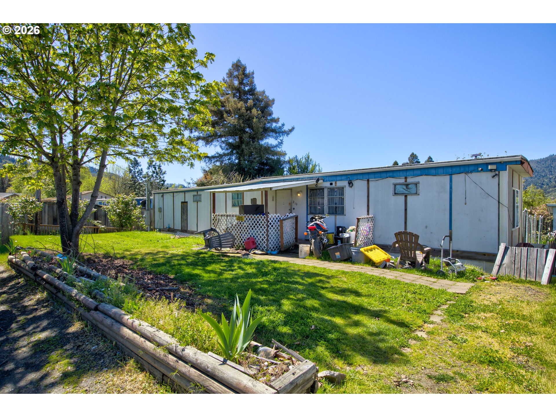210 ADAMS ST, MyrtleCreek, OR 97457