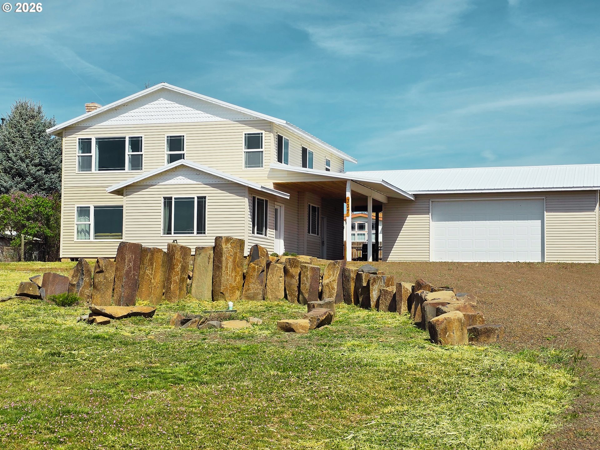 337 COUNTY RD, Wamic, OR 97063