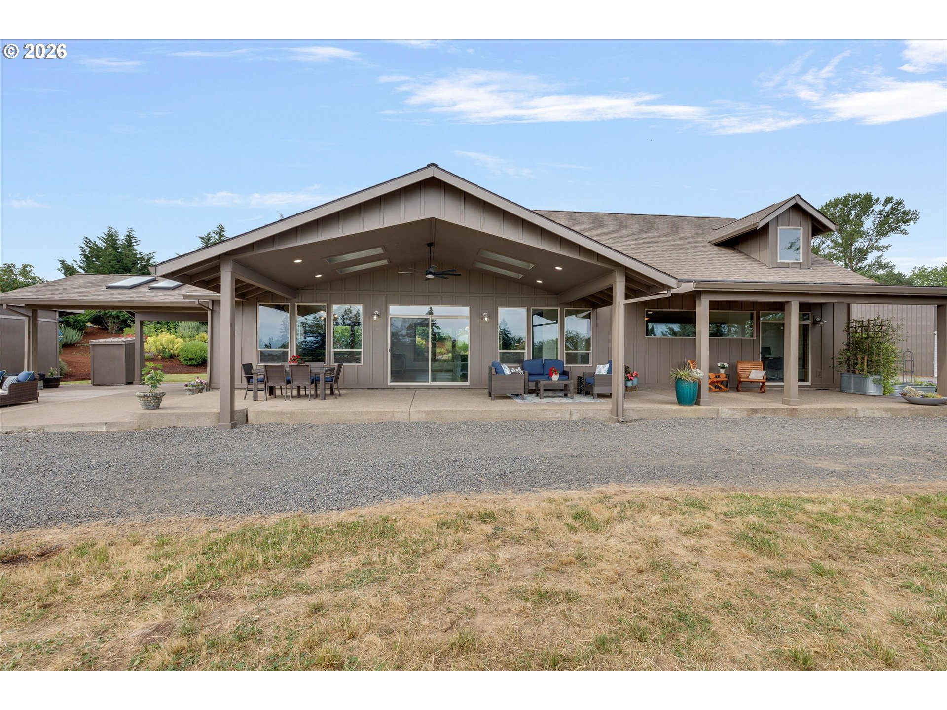 22991 FULQUARTZ LANDING RD, Dundee, OR 97115