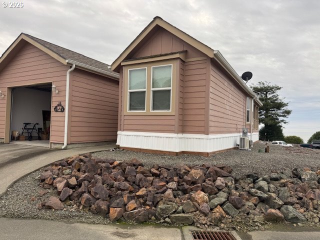 16252 TOLMAN LN, Brookings, OR 97415