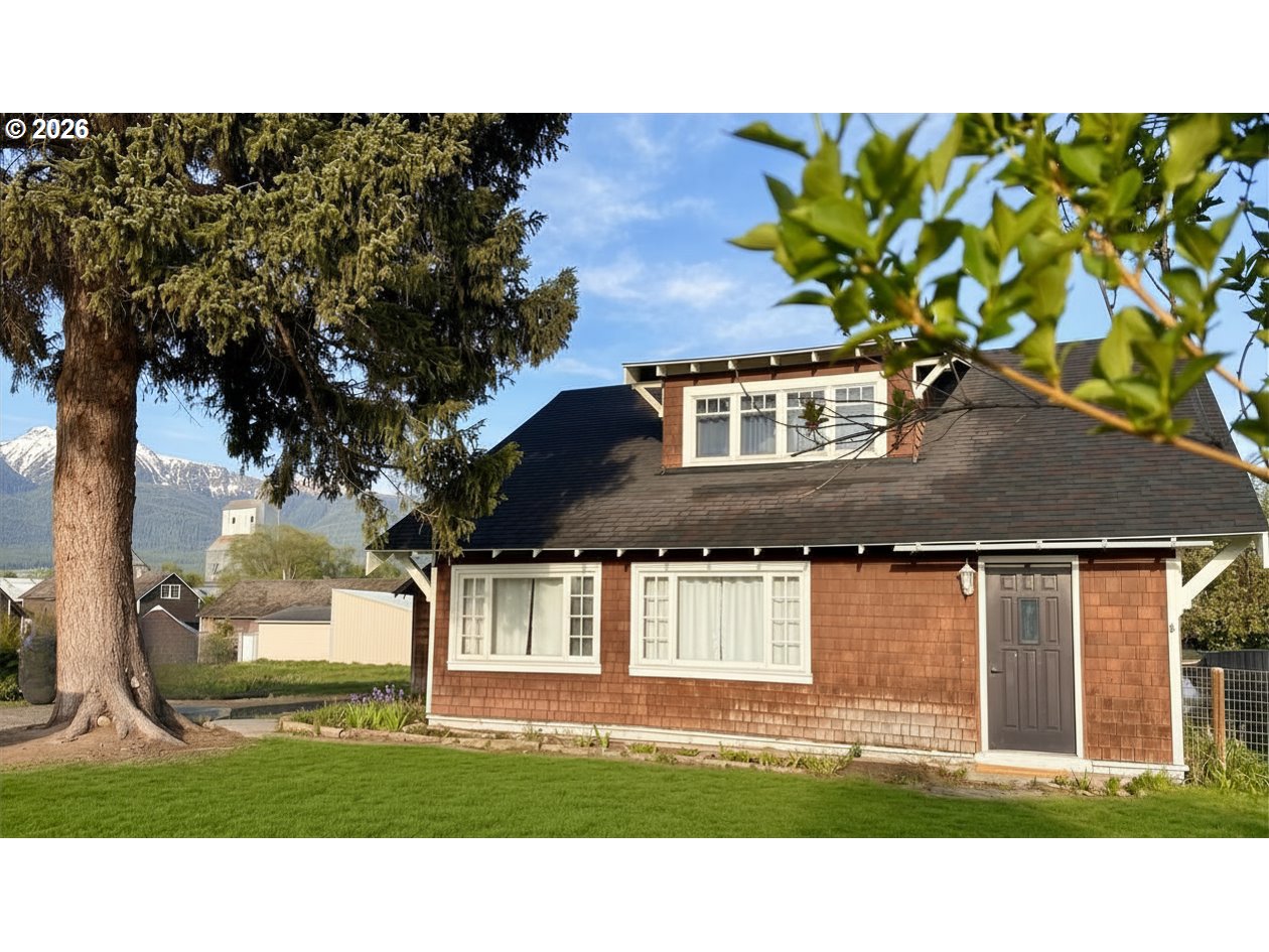 608 2ND ST, Enterprise, OR 97828