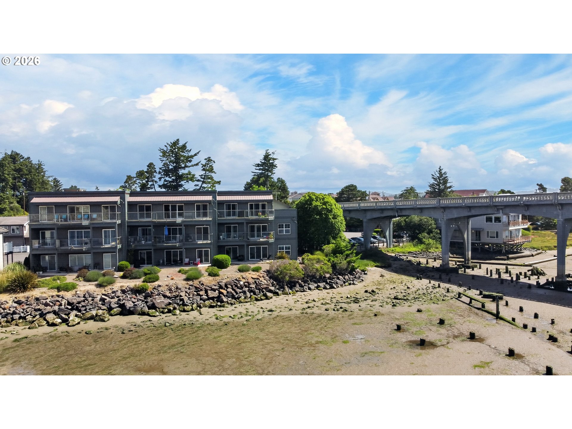 1220 BAY ST, Florence, OR 97439