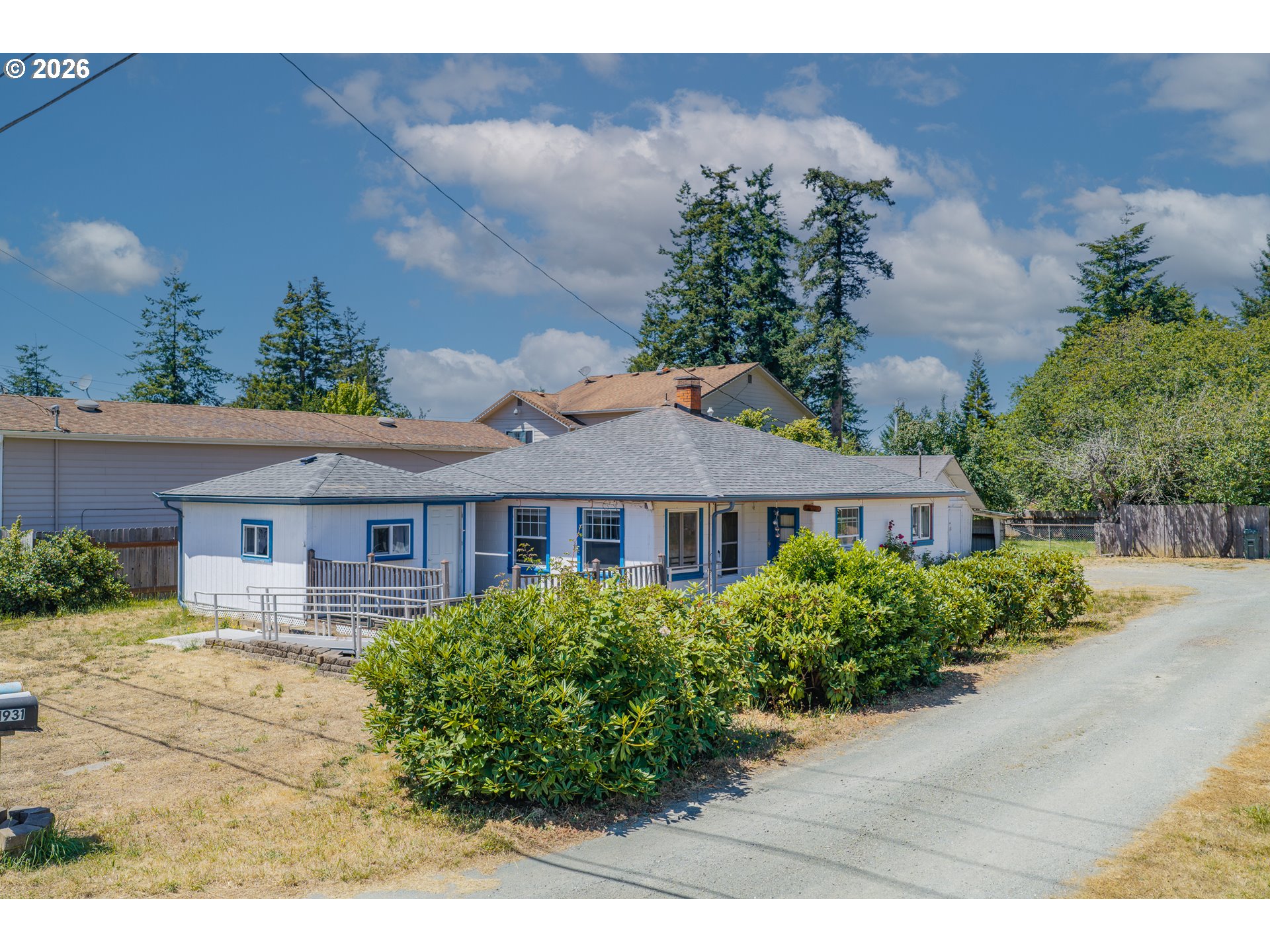 1923 MAPLE ST, MyrtlePoint, OR 97458