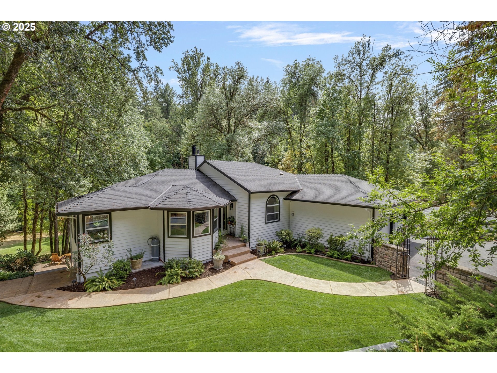 15451 WOODLAND HEIGHTS RD, Amity, OR 97101