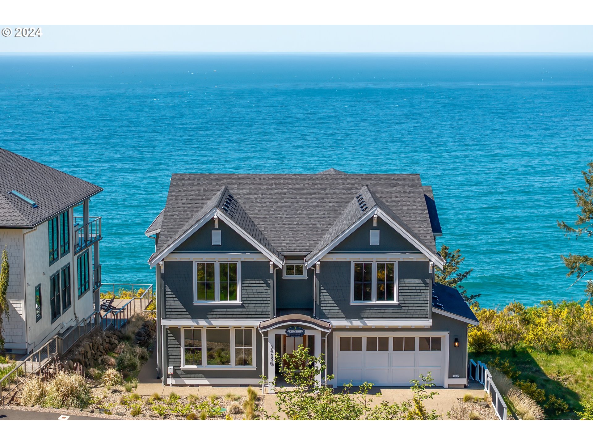 54150 BEACH RD, Neskowin, OR 97149
