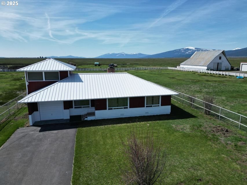 9800 SEVEN MILE RD, FortKlamath, OR 97626