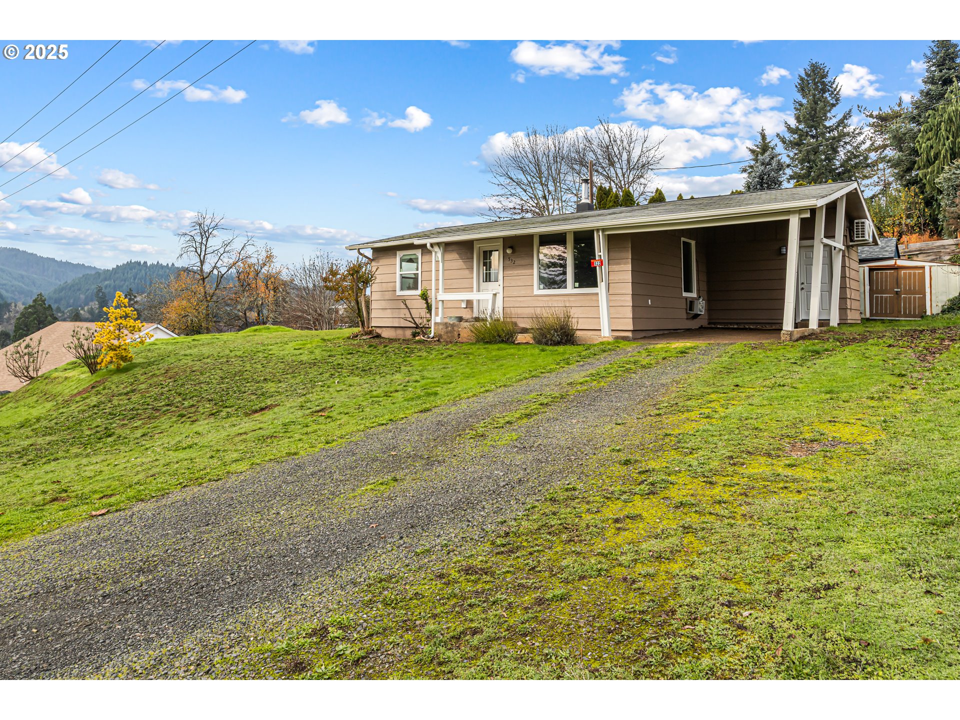 532 2ND ST, Elkton, OR 97436
