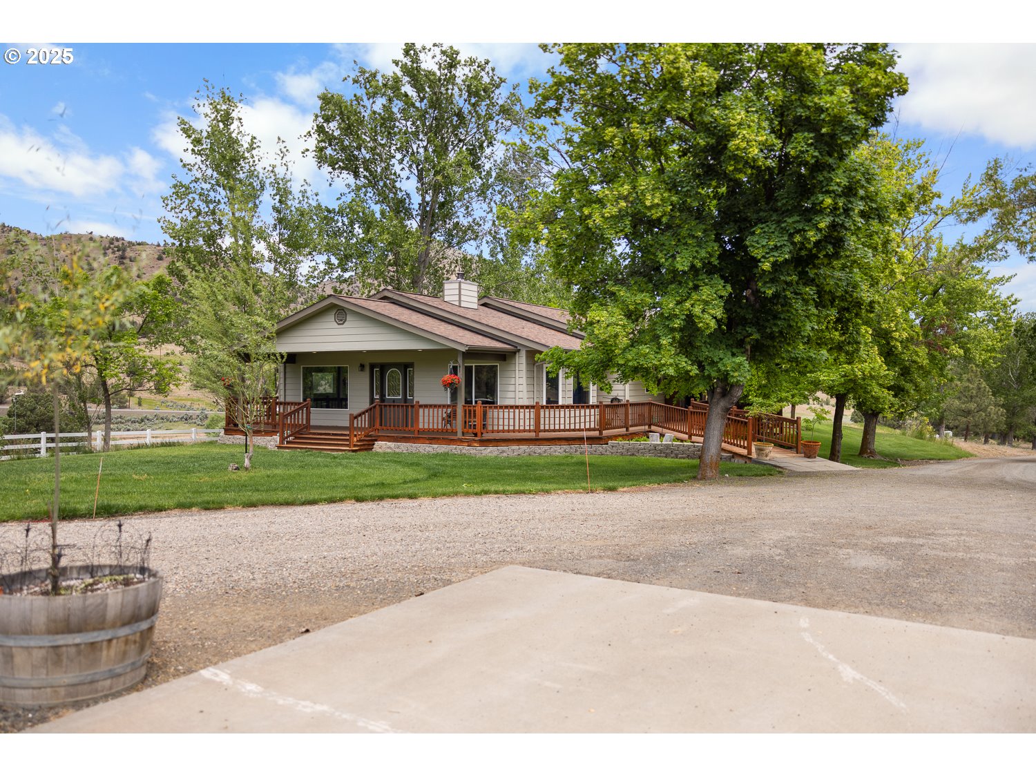 33817 GAGE RD, Mitchell, OR 97750