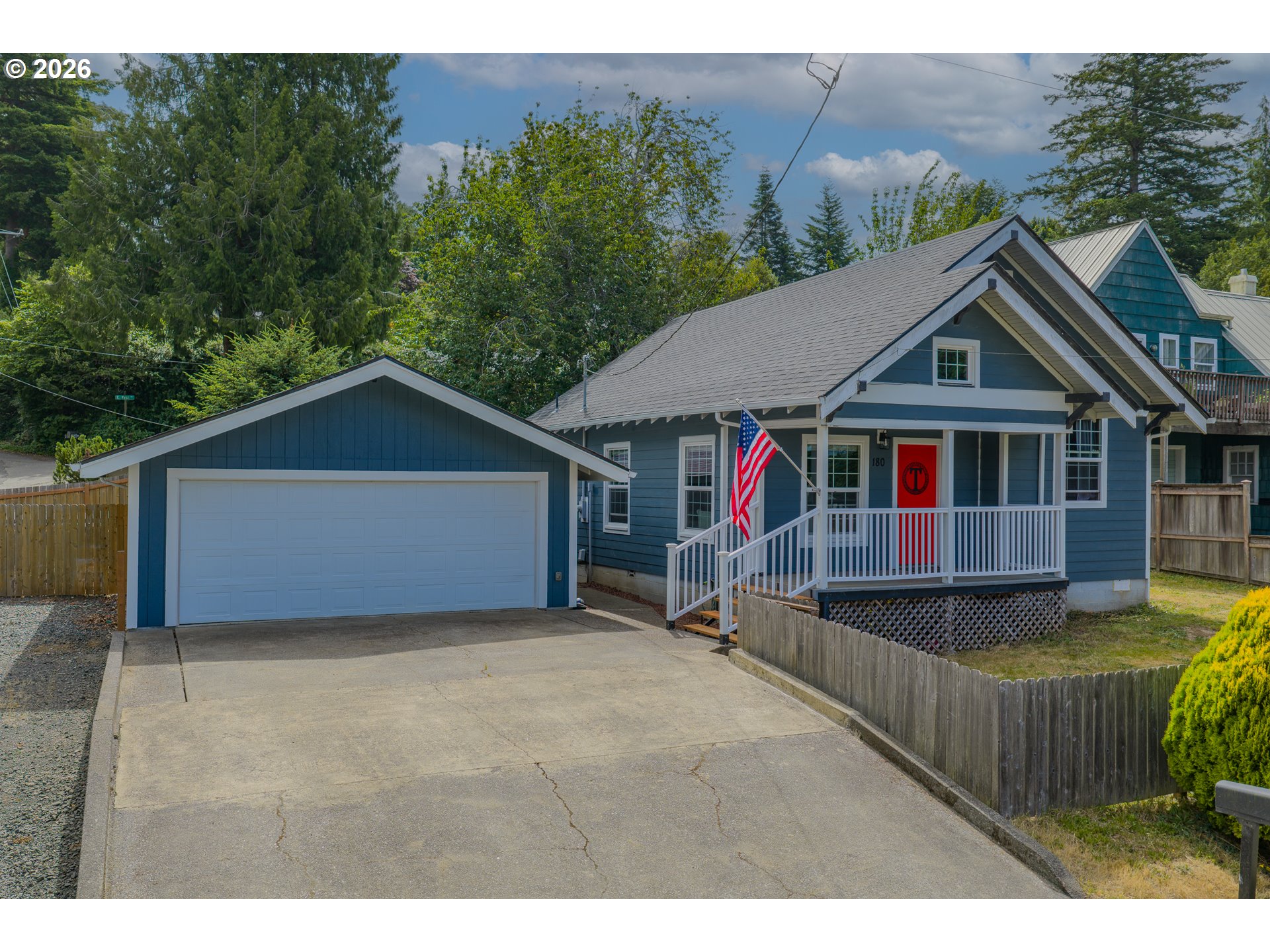 180 JOHNSON ST, Coquille, OR 97423