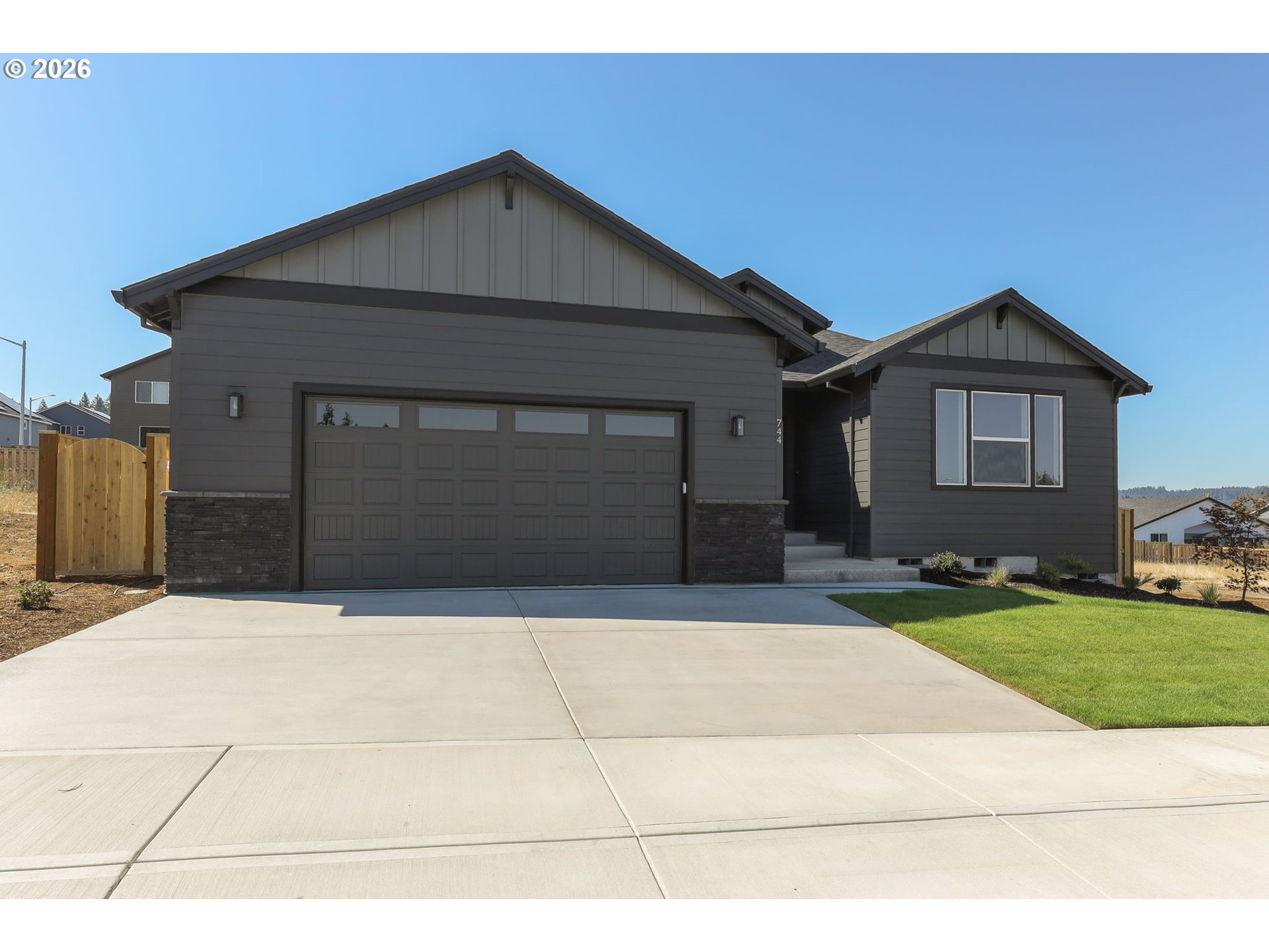 656 TRILLIUM DR, Estacada, OR 97023