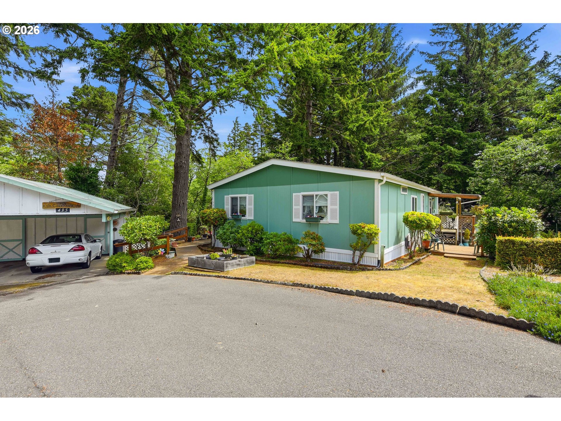495 VILLAGE PINES WAY, CoosBay, OR 97420