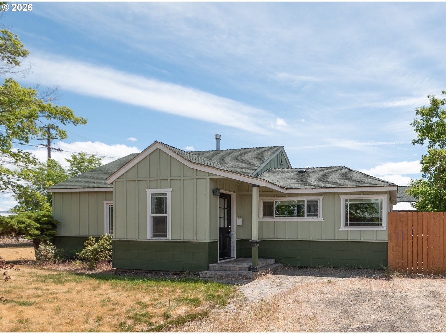 108 DOGWOOD AVE, Redmond, OR 97756
