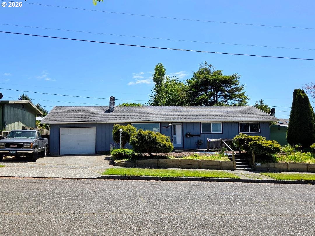 1035 PACIFIC AVE, CoosBay, OR 97420