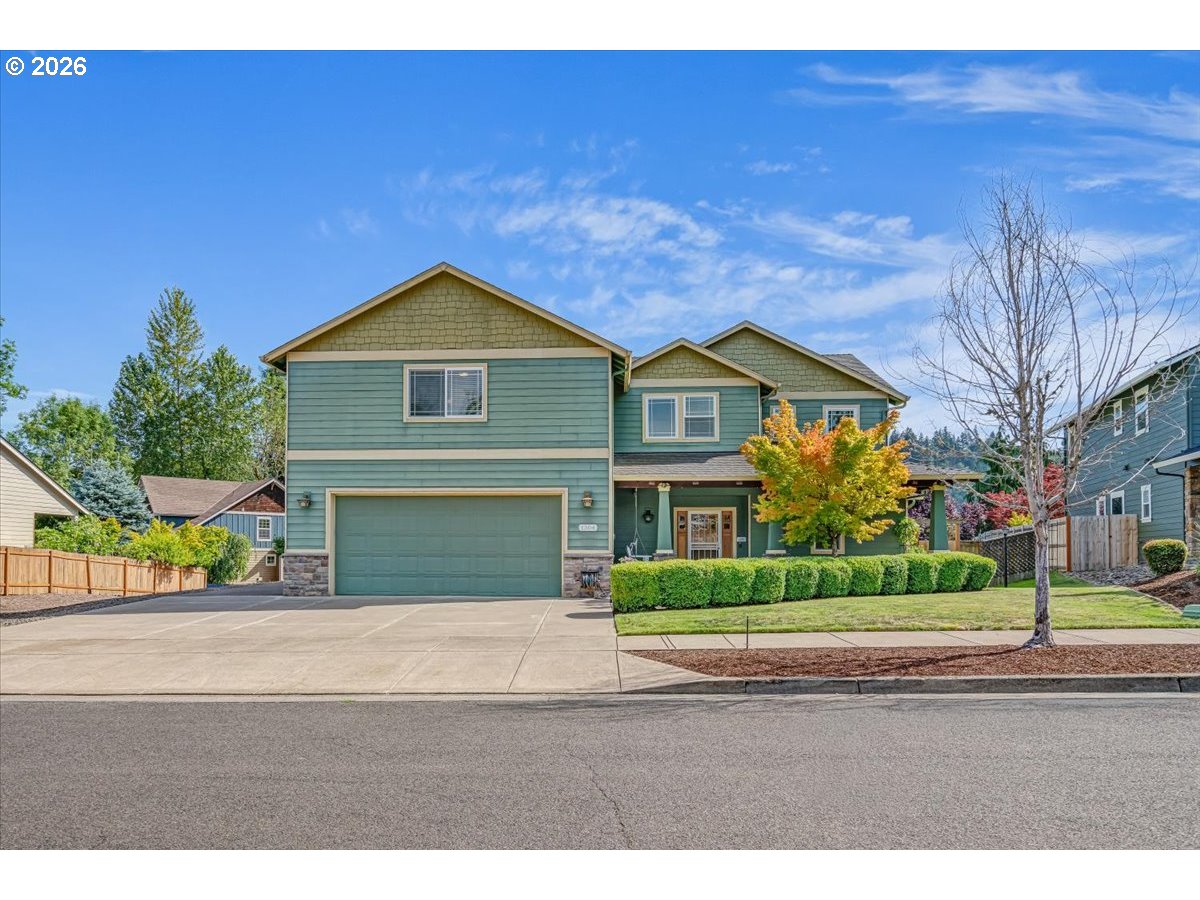 1304 Frontier ST, Silverton, OR 97381