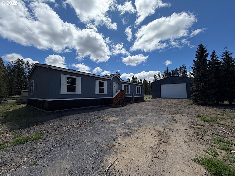 16125 HAWKS LAIR RD, LaPine, OR 97739