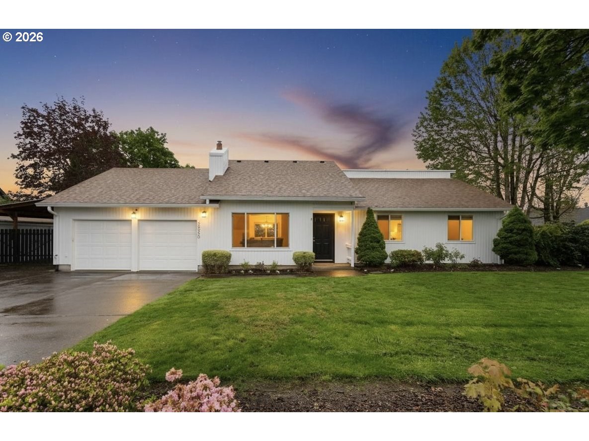 24950 AIRPORT RD, Aurora, OR 97002