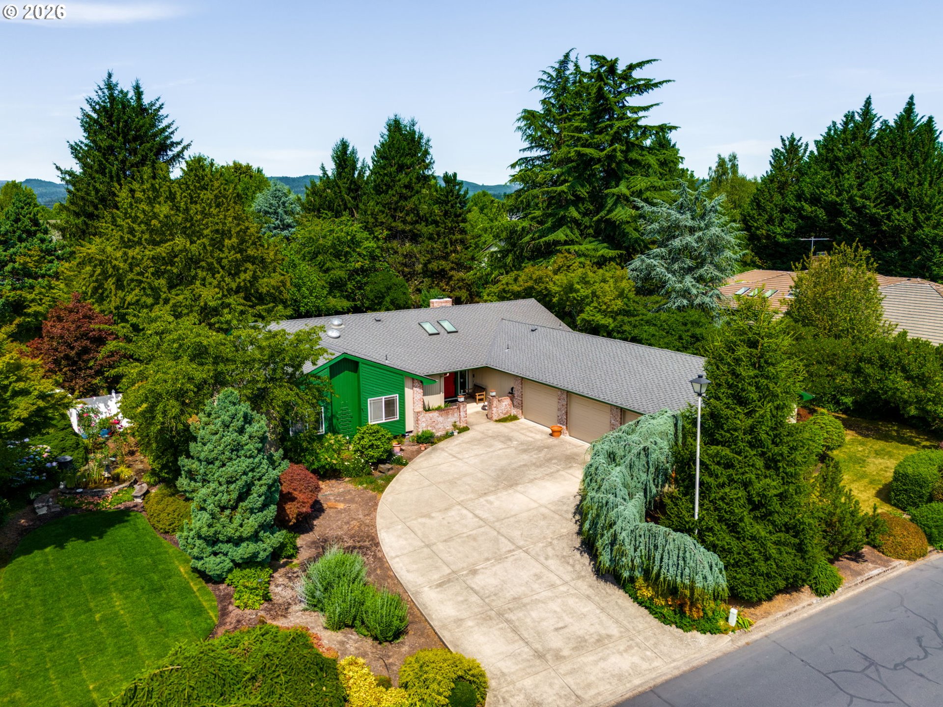 2221 DORAL ST, McMinnville, OR 97128