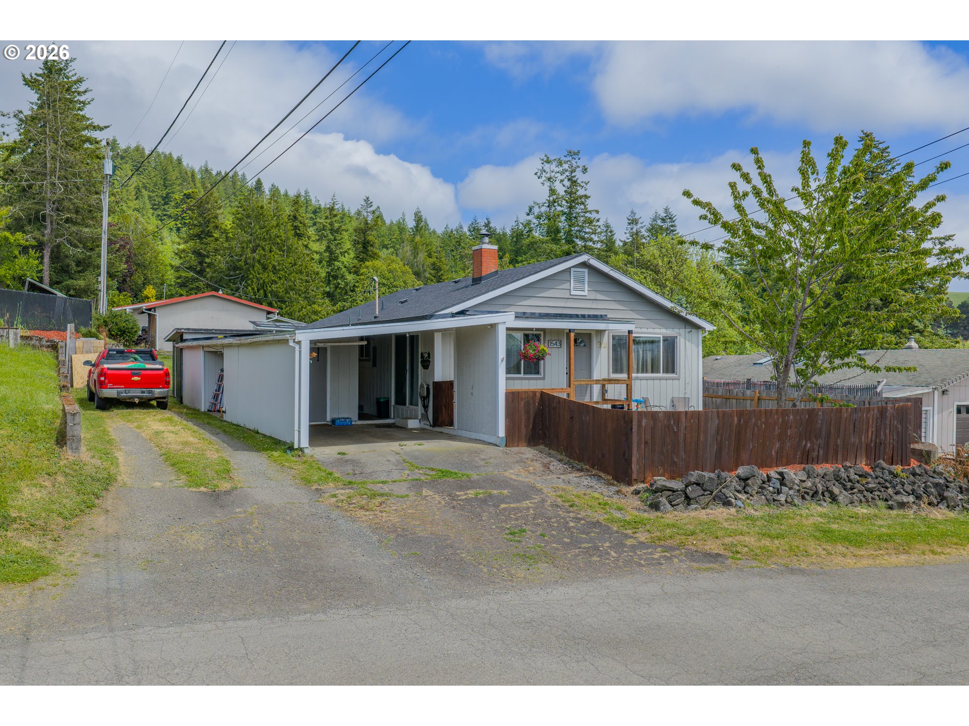 1543 19TH ST, MyrtlePoint, OR 97458