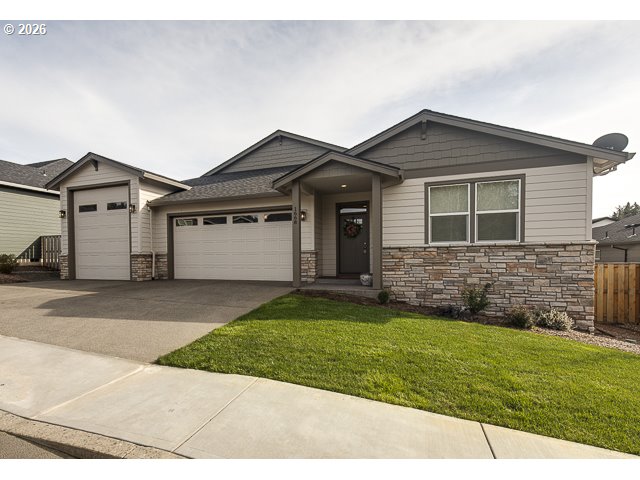1668 CLAYTON DR, Estacada, OR 97023