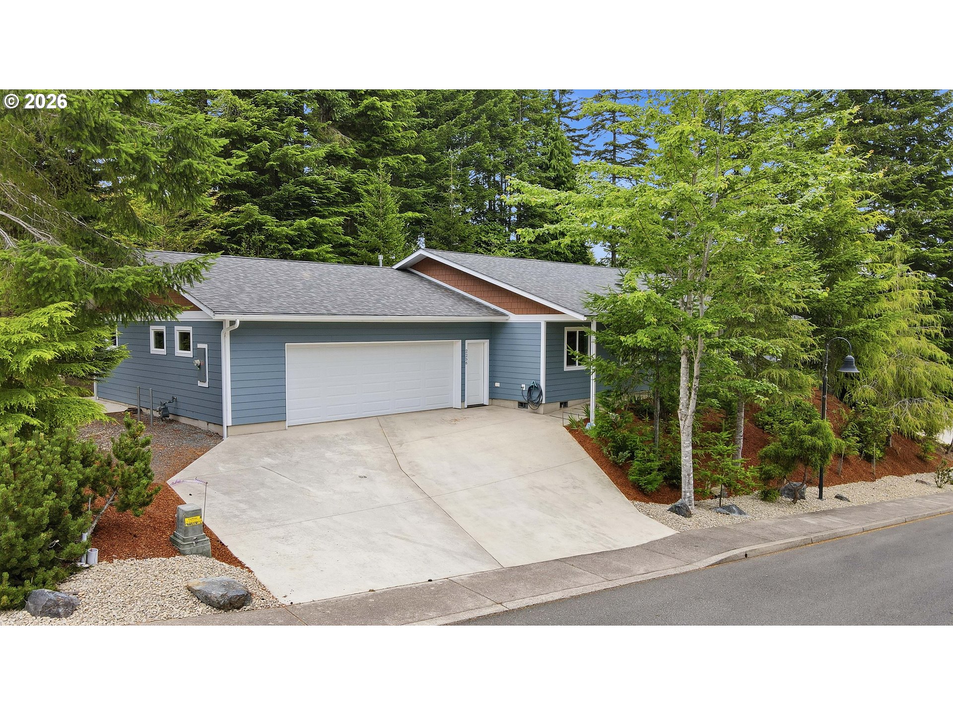 2256 TIMBERLINE DR, CoosBay, OR 97420