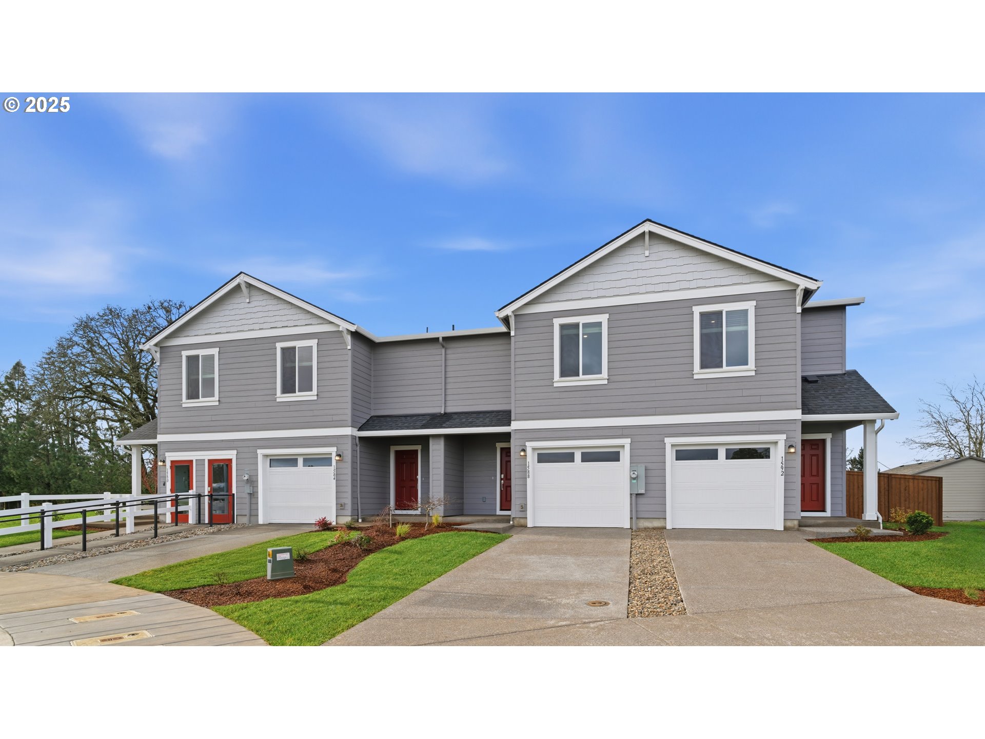 1592 Laura Vista DR, Albany, OR 97321