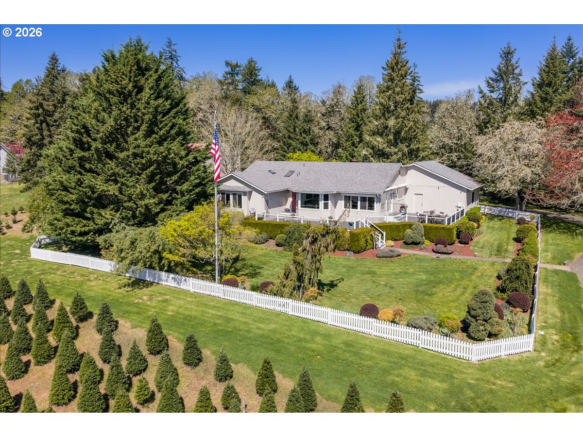 855 PERRYDALE RD, Dallas, OR 97338
