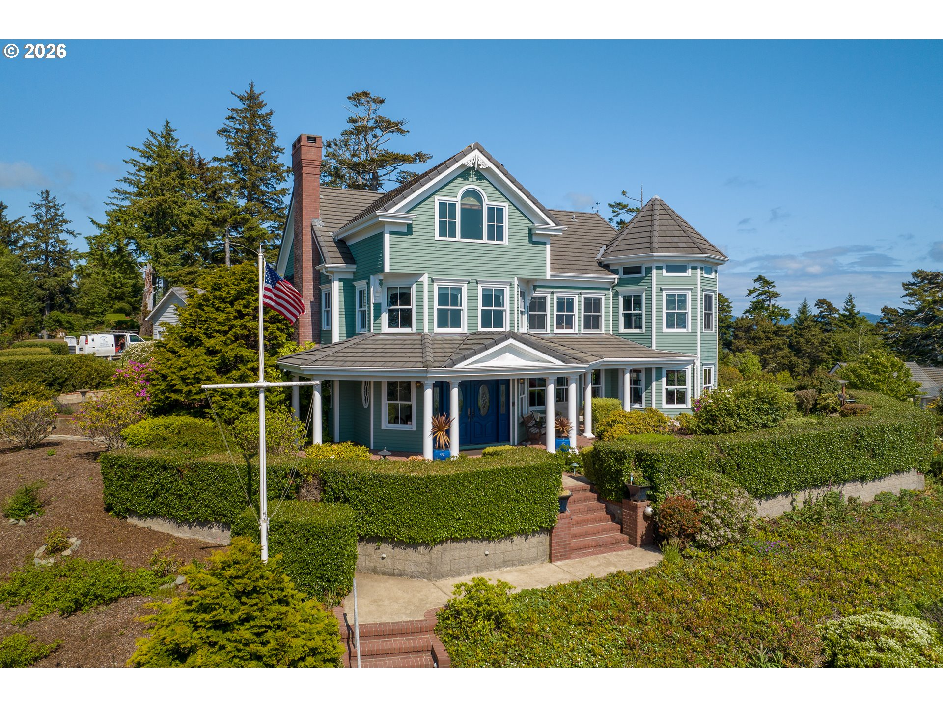 930 HIGHLAND DR, Waldport, OR 97394