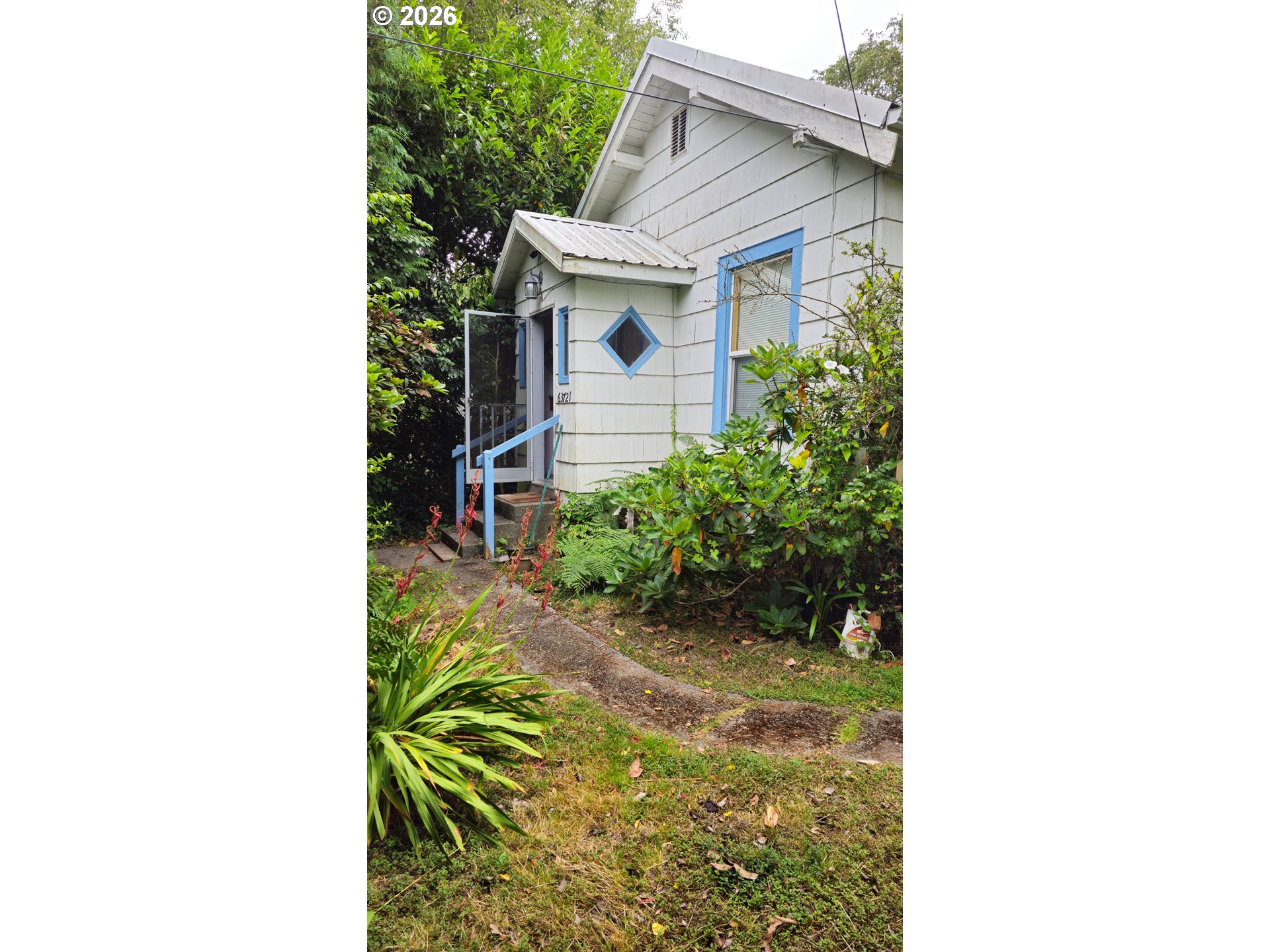 63721 HARRIET RD, CoosBay, OR 97420