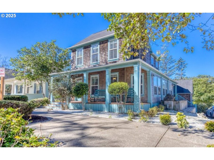 2685 BEACH AVE, LincolnCity, OR 97367