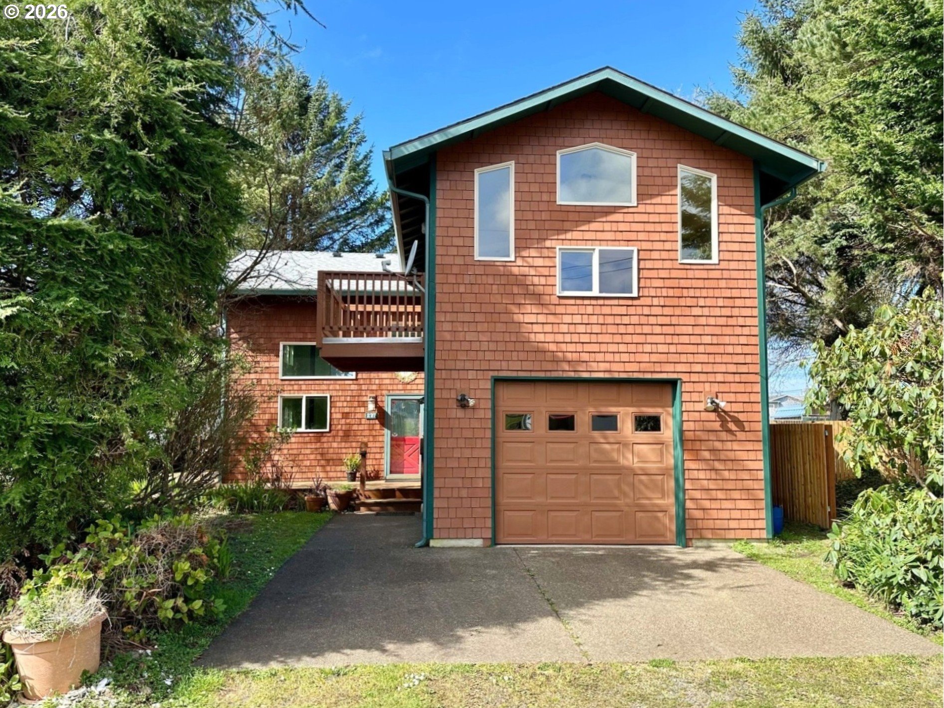 277 DOLPHIN ST, RockawayBeach, OR 97136