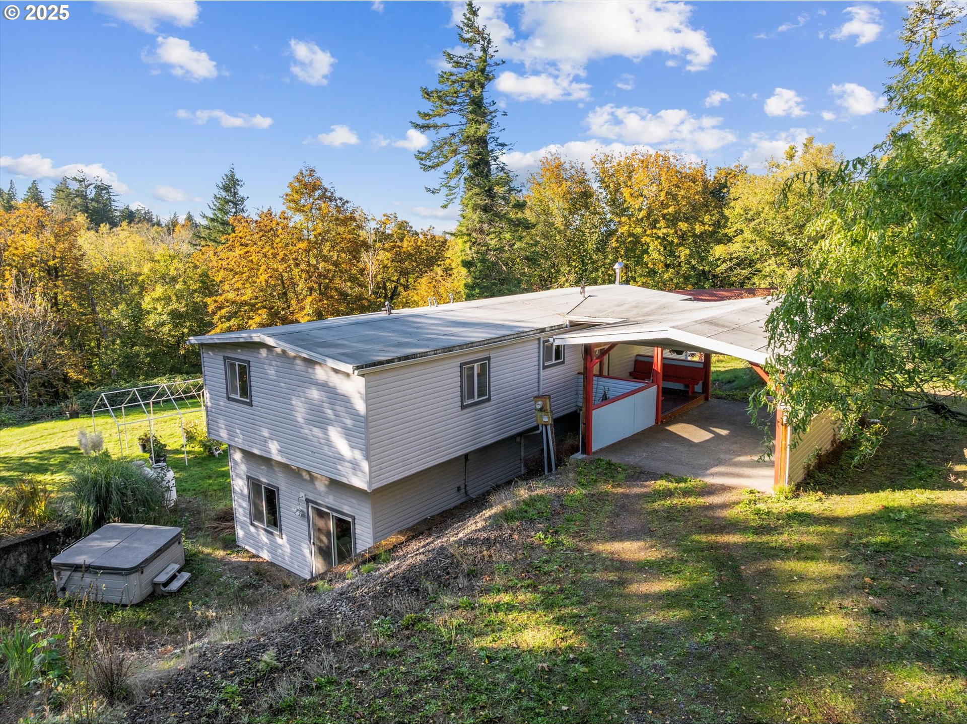 1515 MEYERS LN, Corbett, OR 97019