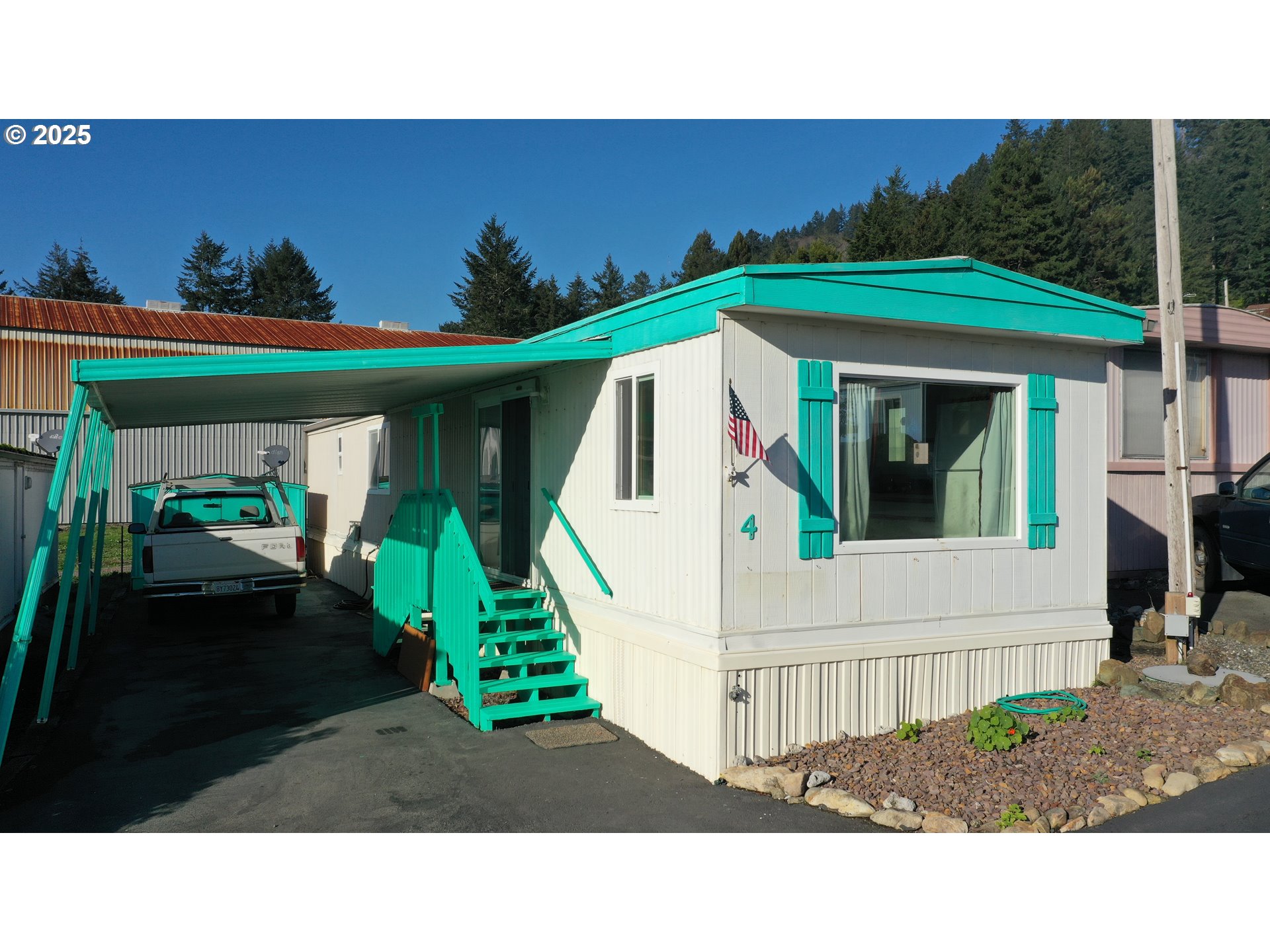 15765 HIGHWAY 101, Brookings, OR 97415