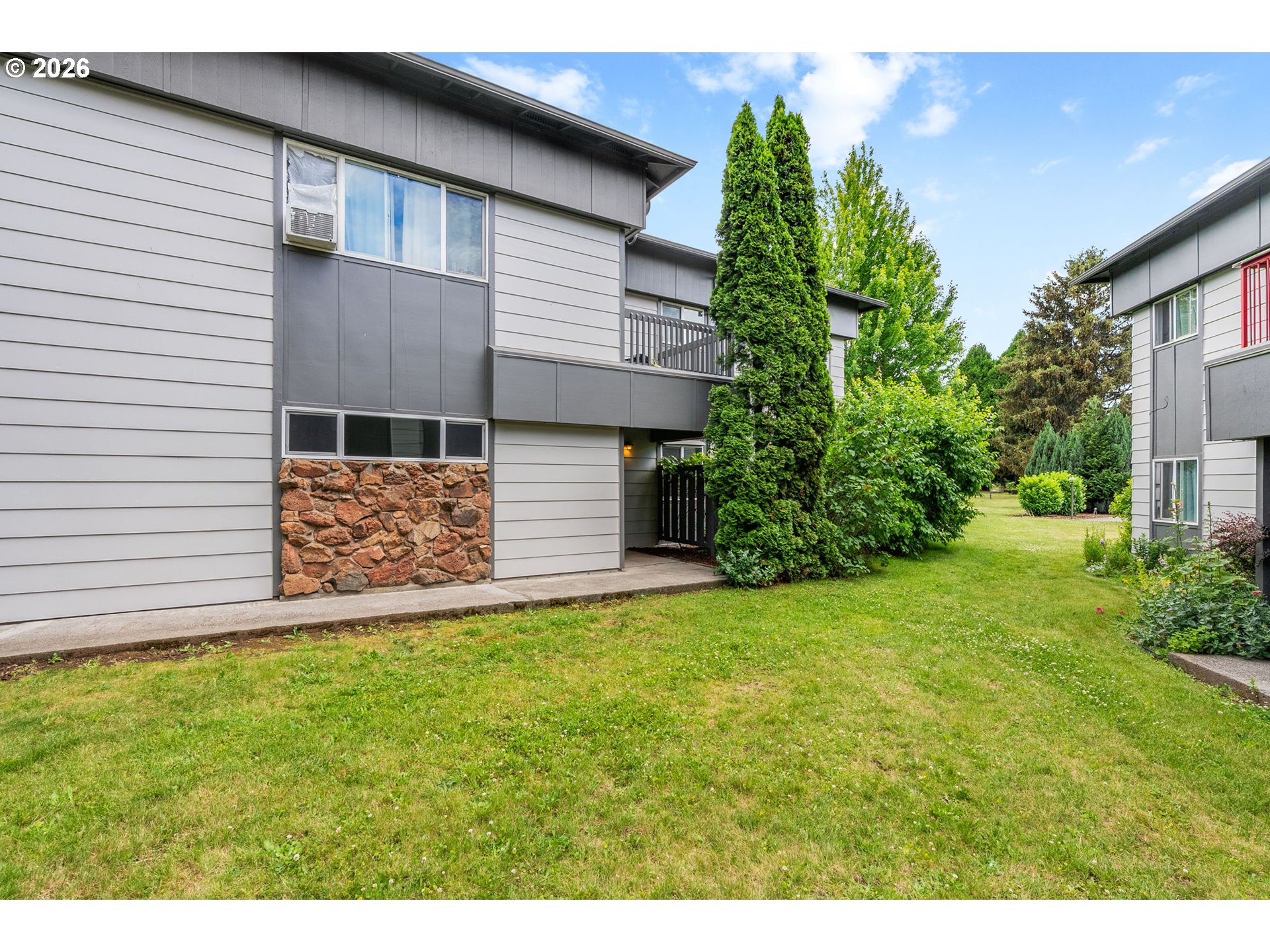917 PACIFIC AVE, HoodRiver, OR 97031