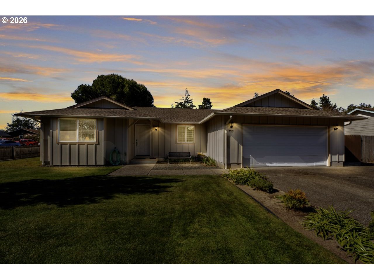 2019 40TH ST, Florence, OR 97439