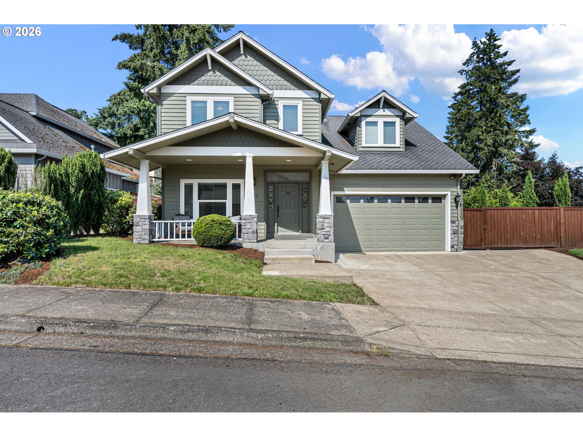 729 68TH PL, Springfield, OR 97478