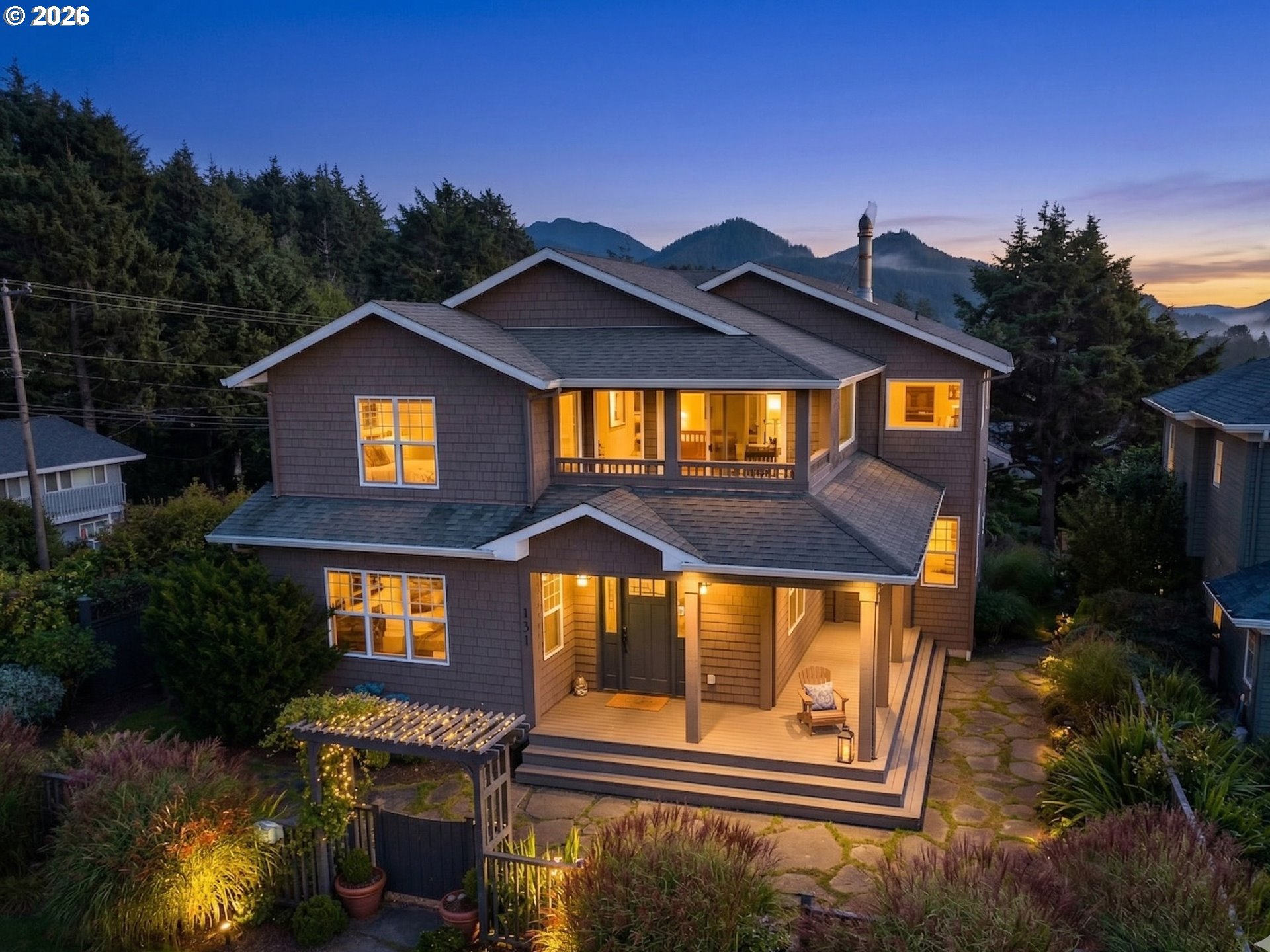 131 NEBESNA ST, CannonBeach, OR 97110
