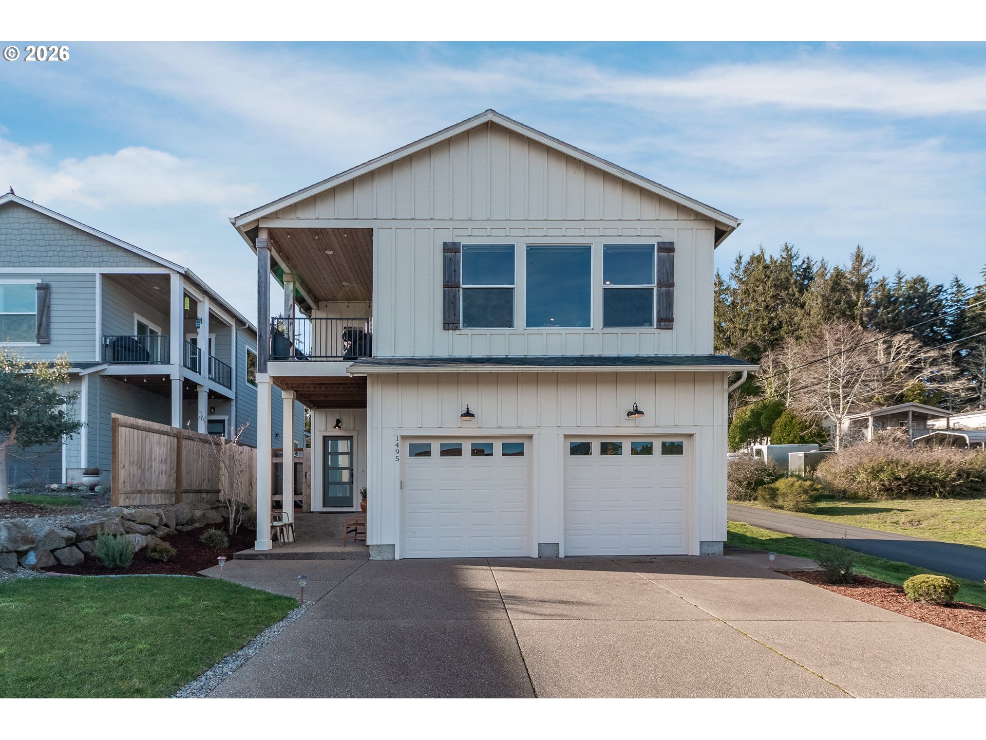 1495 LAKE DR, LincolnCity, OR 97367