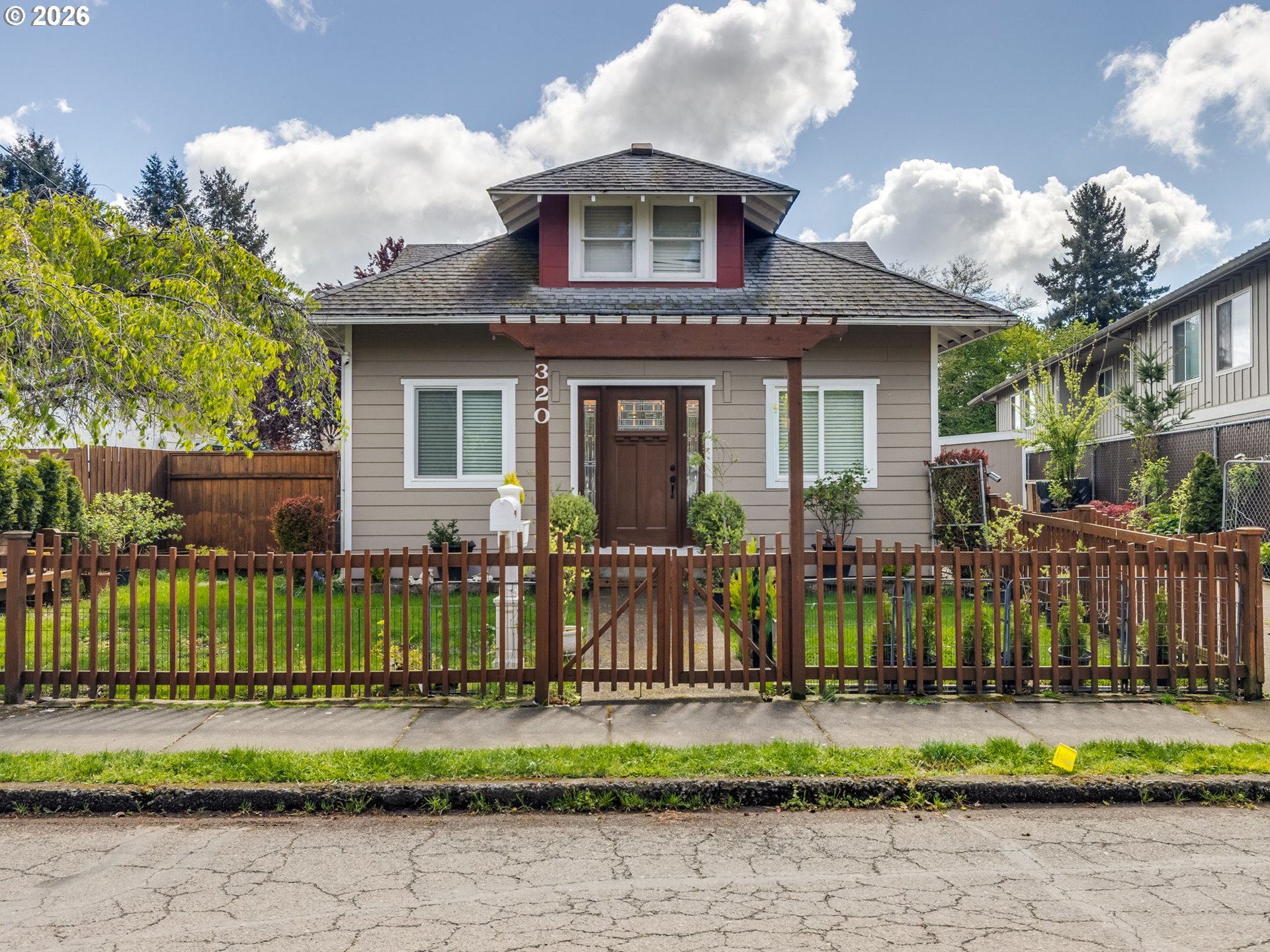 320 GATCH ST, Woodburn, OR 97071